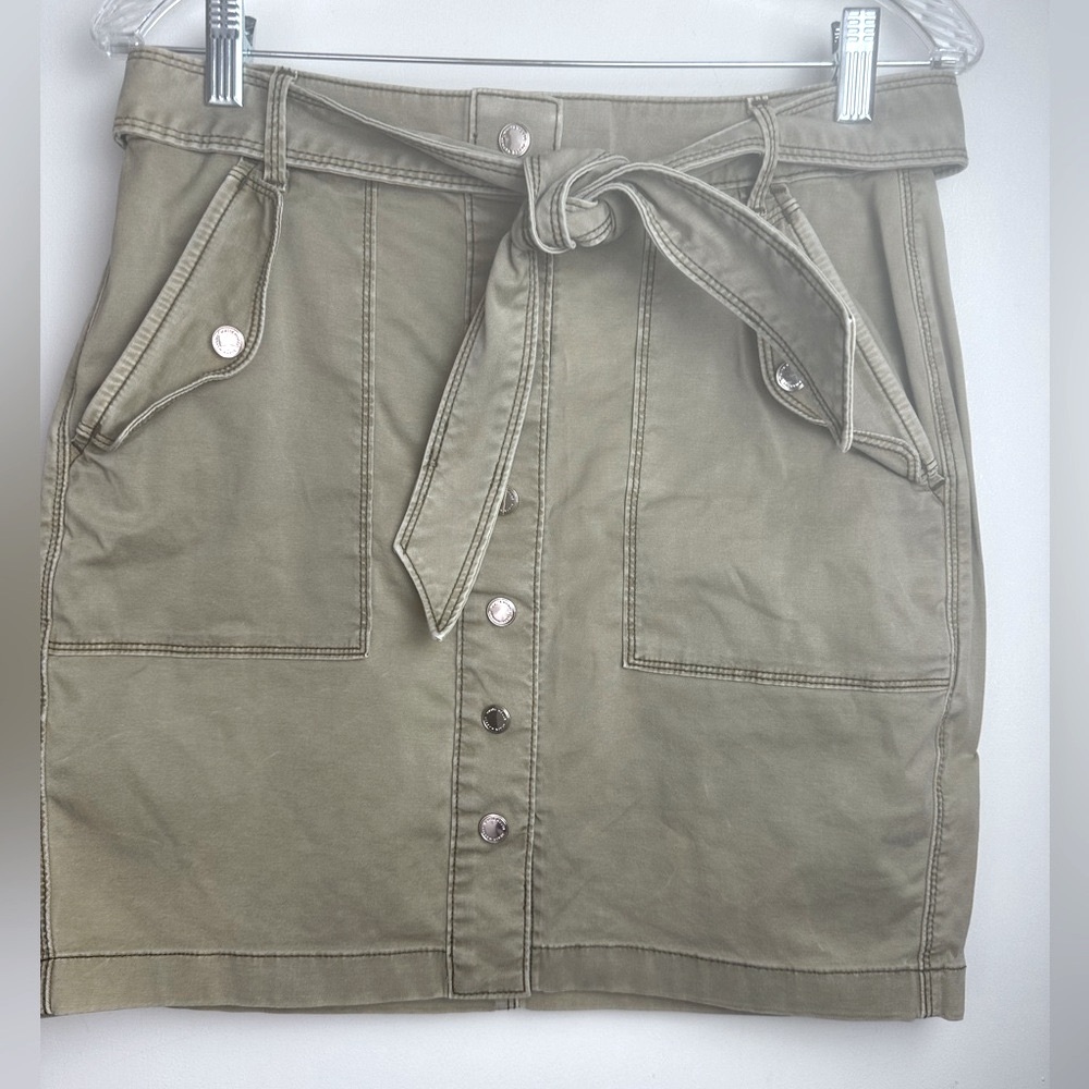 White House Black‎ Market Khaki LogoEmbroidery Buttons Utility Mini Skirt NWOT 4